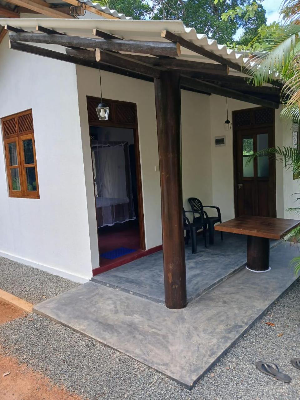Ima House Bed & Breakfast Dickwella Exterior photo